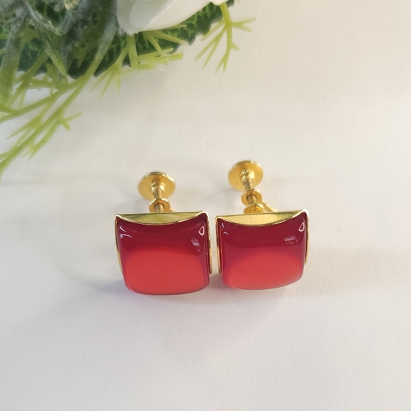 Vintage Gold Plated Red Lucite Moon Glow Screw Back Earrings - Picture 7 of 8